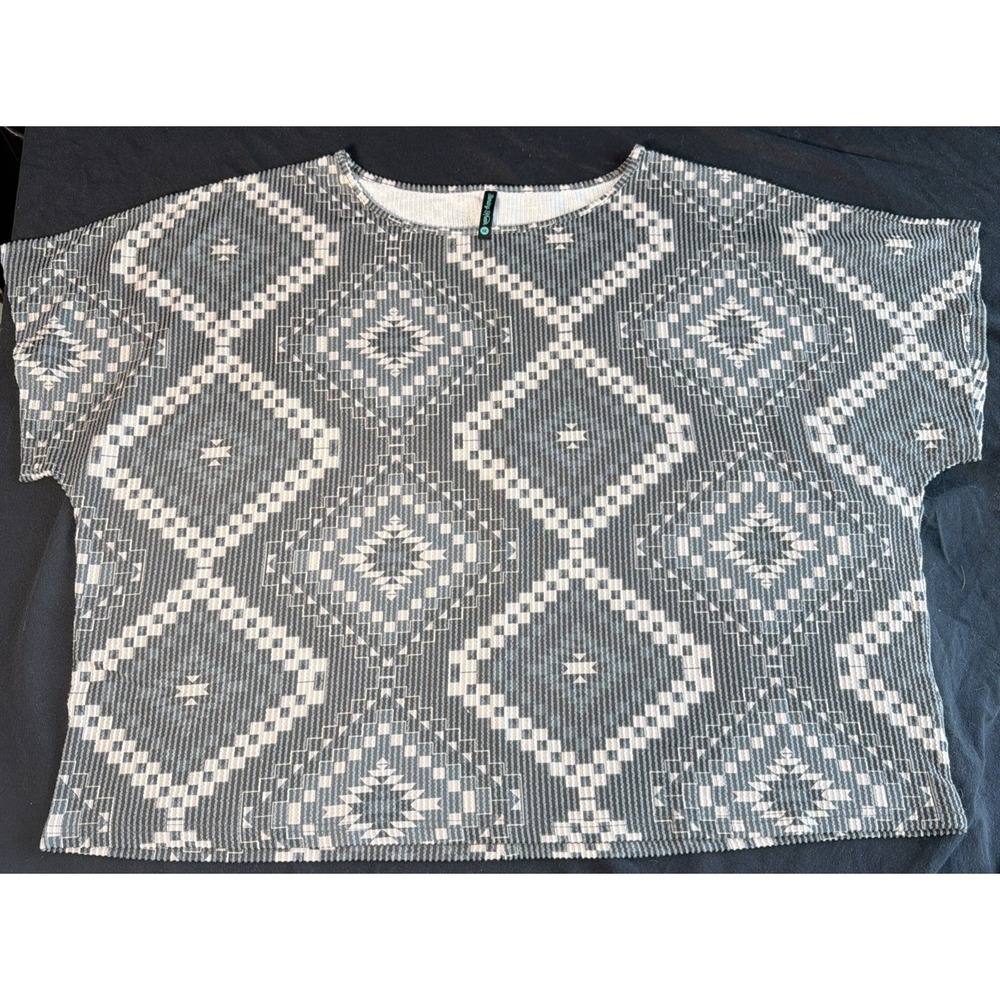 1am~ Womens 3XL Sterling Kreek Short Sleeve Shirt  Aztec Pattern Grey/blue